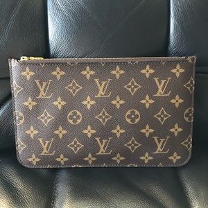 SOLD Louis Vuitton Neverfull Zipped Pouch